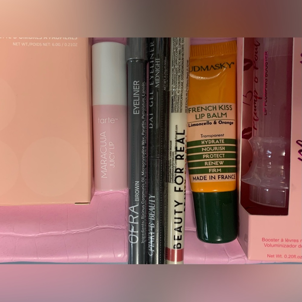 🌟9 Piece makeup bundle🌟 - Picture 4 of 7